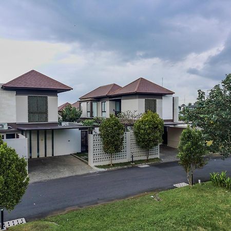 Nivata B2 Ciputra Beach Resort Near Tanah Lot Selemadeg Exterior foto