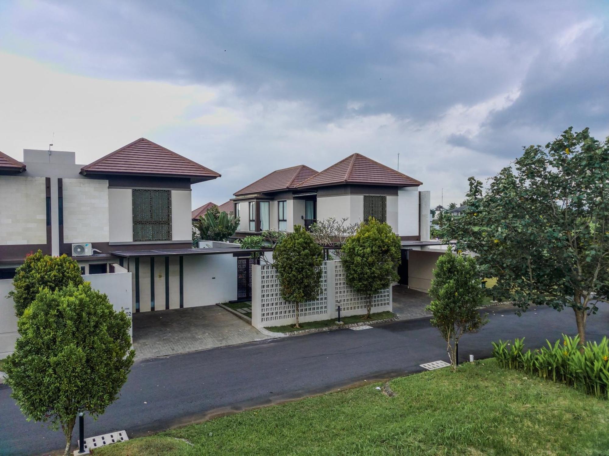 Nivata B2 Ciputra Beach Resort Near Tanah Lot Selemadeg Exterior foto